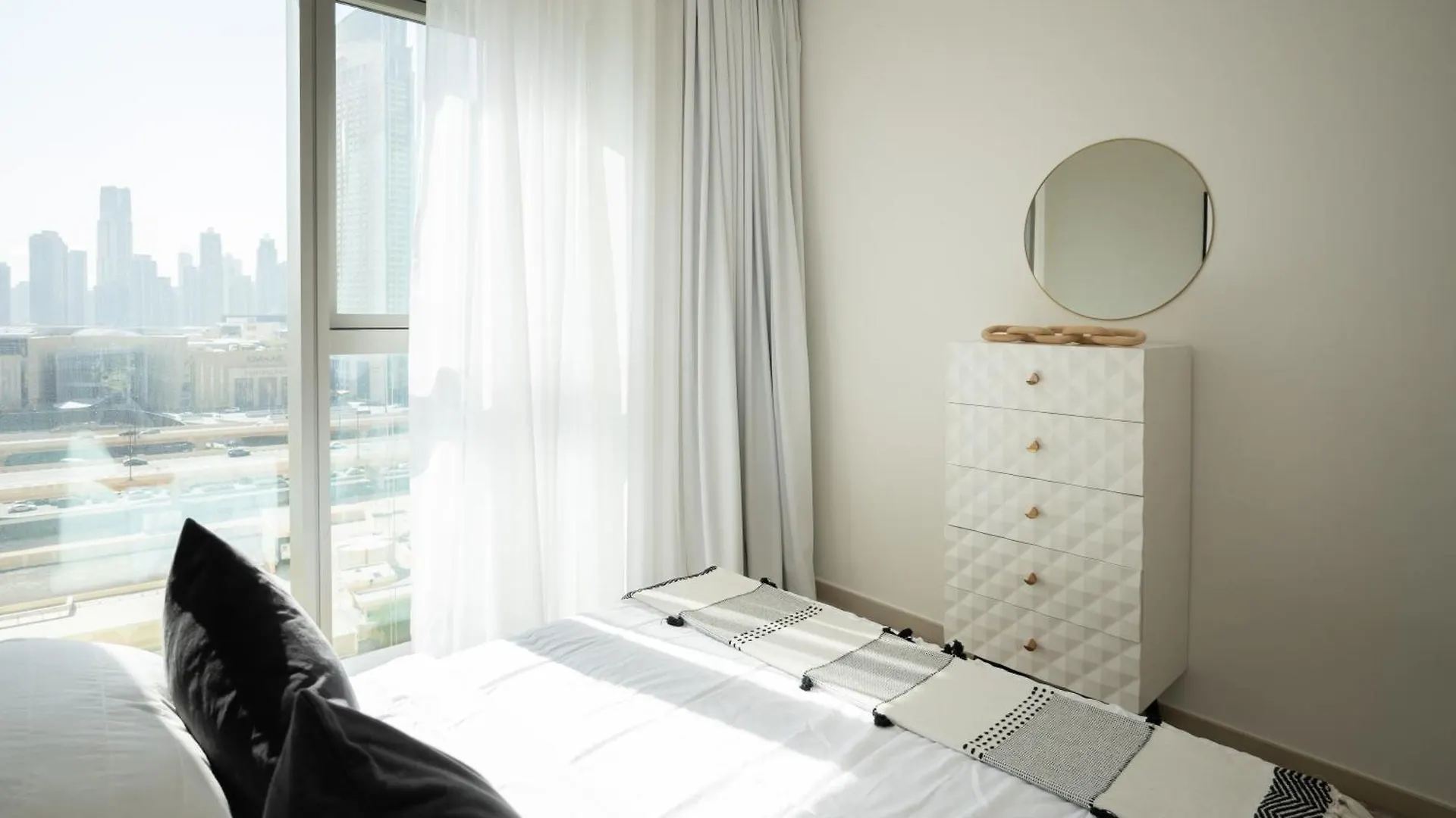 Apartment In Downtown Dubai United Arab Emirates