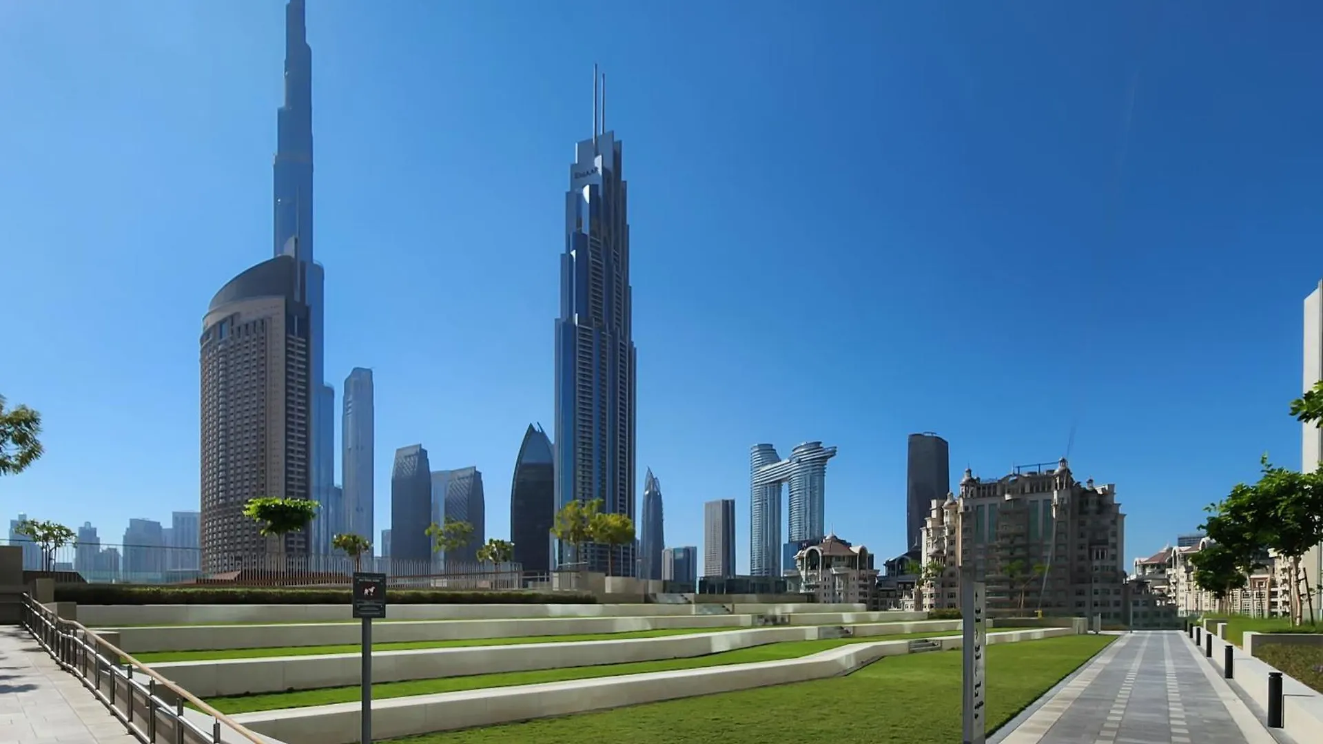 Apartment In Downtown Dubai