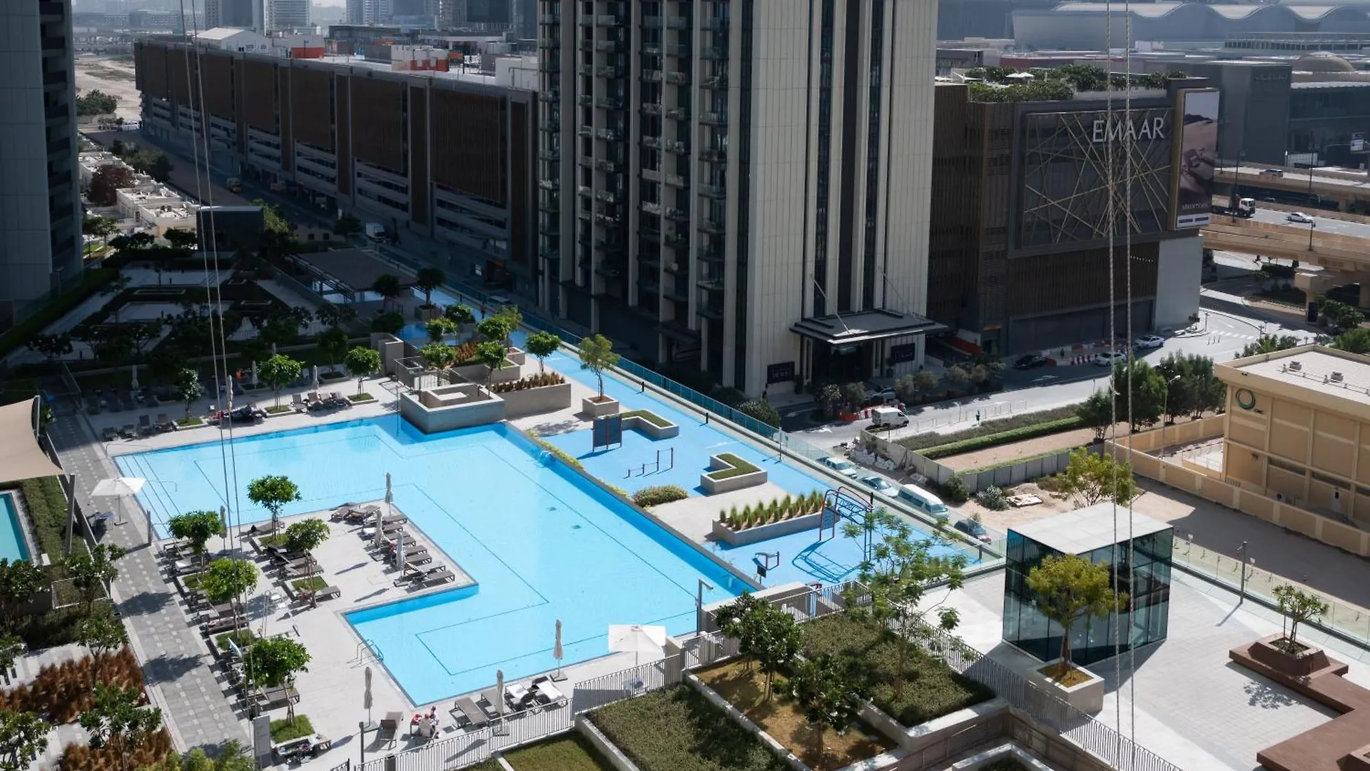 Apartment In Downtown Dubai location